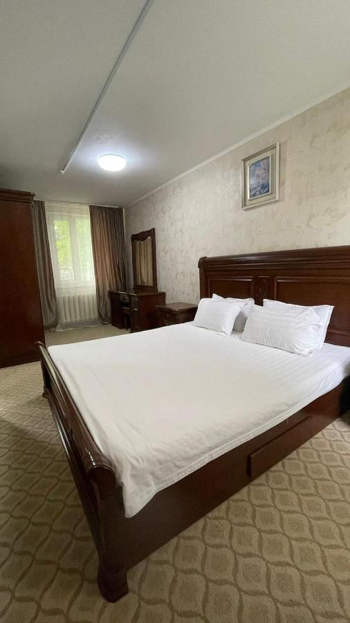 Park Hotel Уральск Экстерьер фото