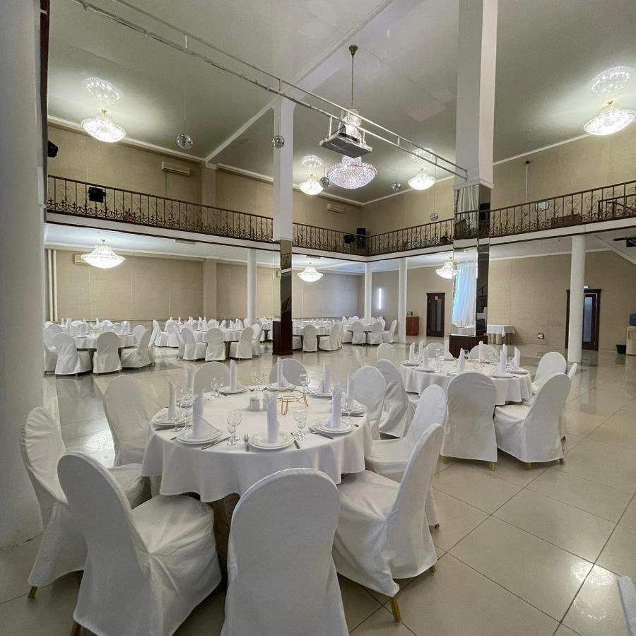 Park Hotel Уральск Экстерьер фото