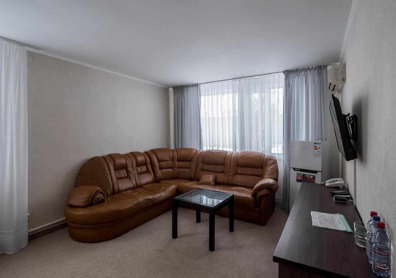 Park Hotel Уральск Экстерьер фото