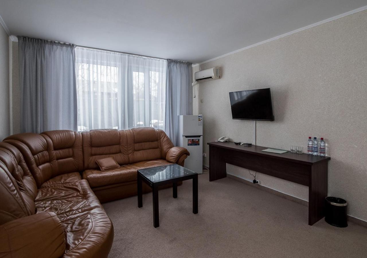 Park Hotel Уральск Экстерьер фото